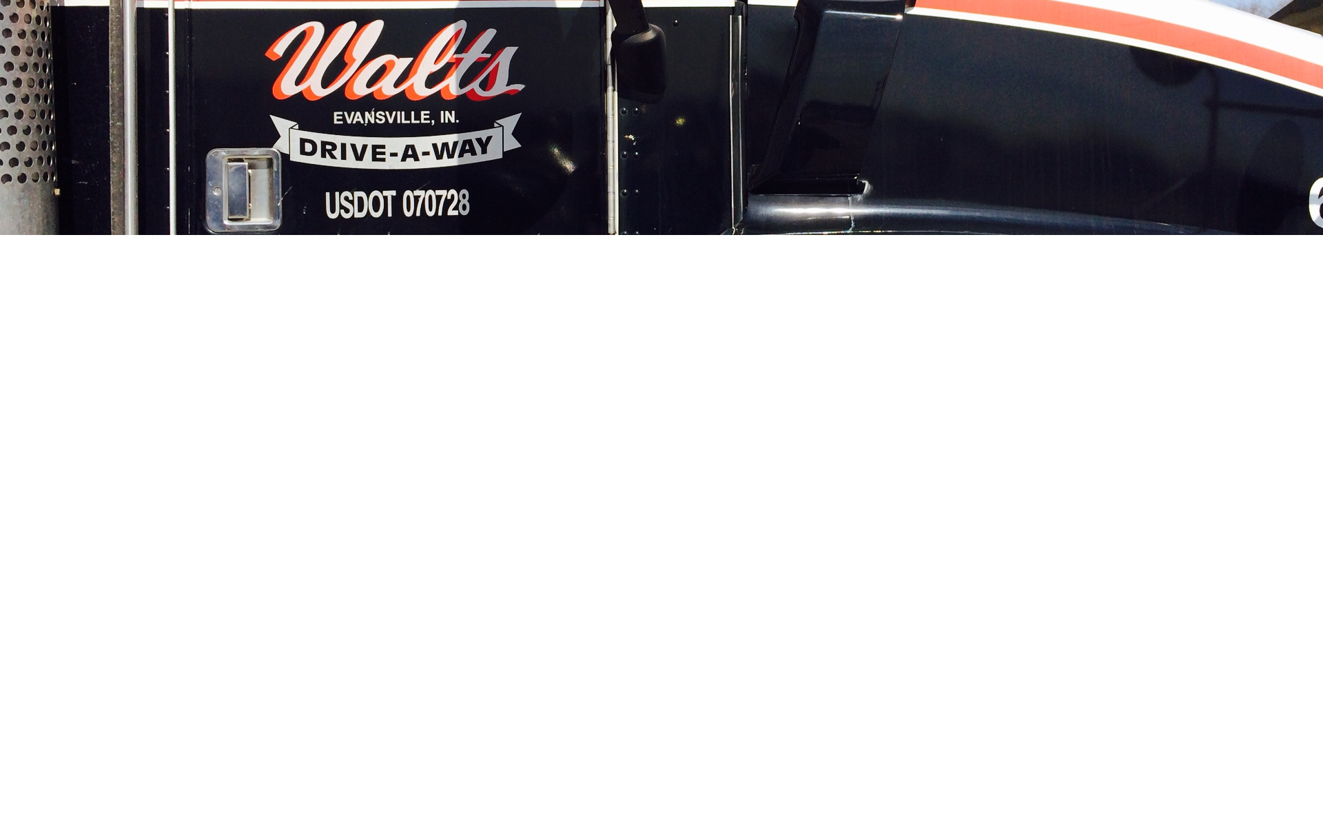 Walt's Drive-A-Way Service, Inc. Logo